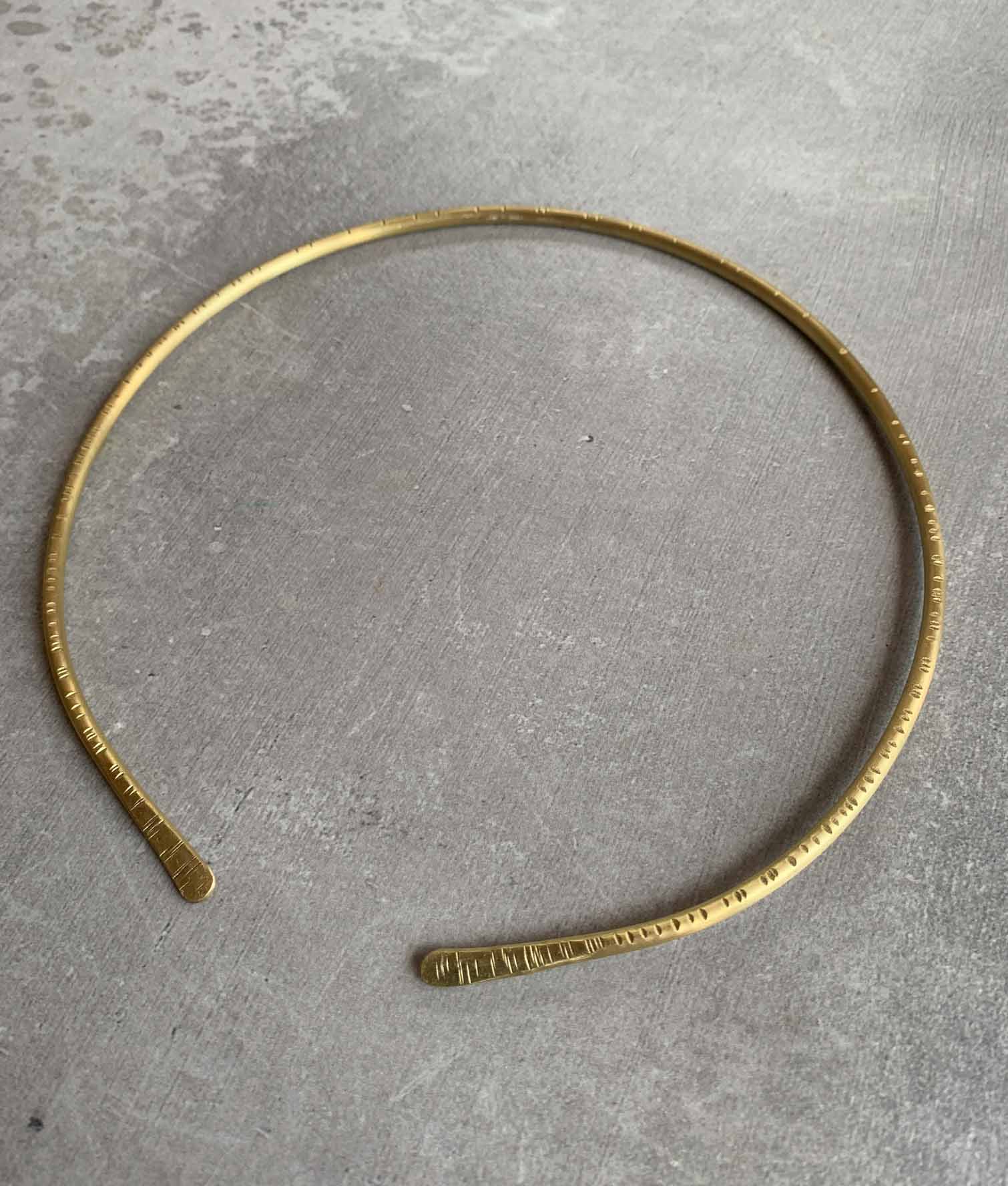 Girocollo rigido ottone 2