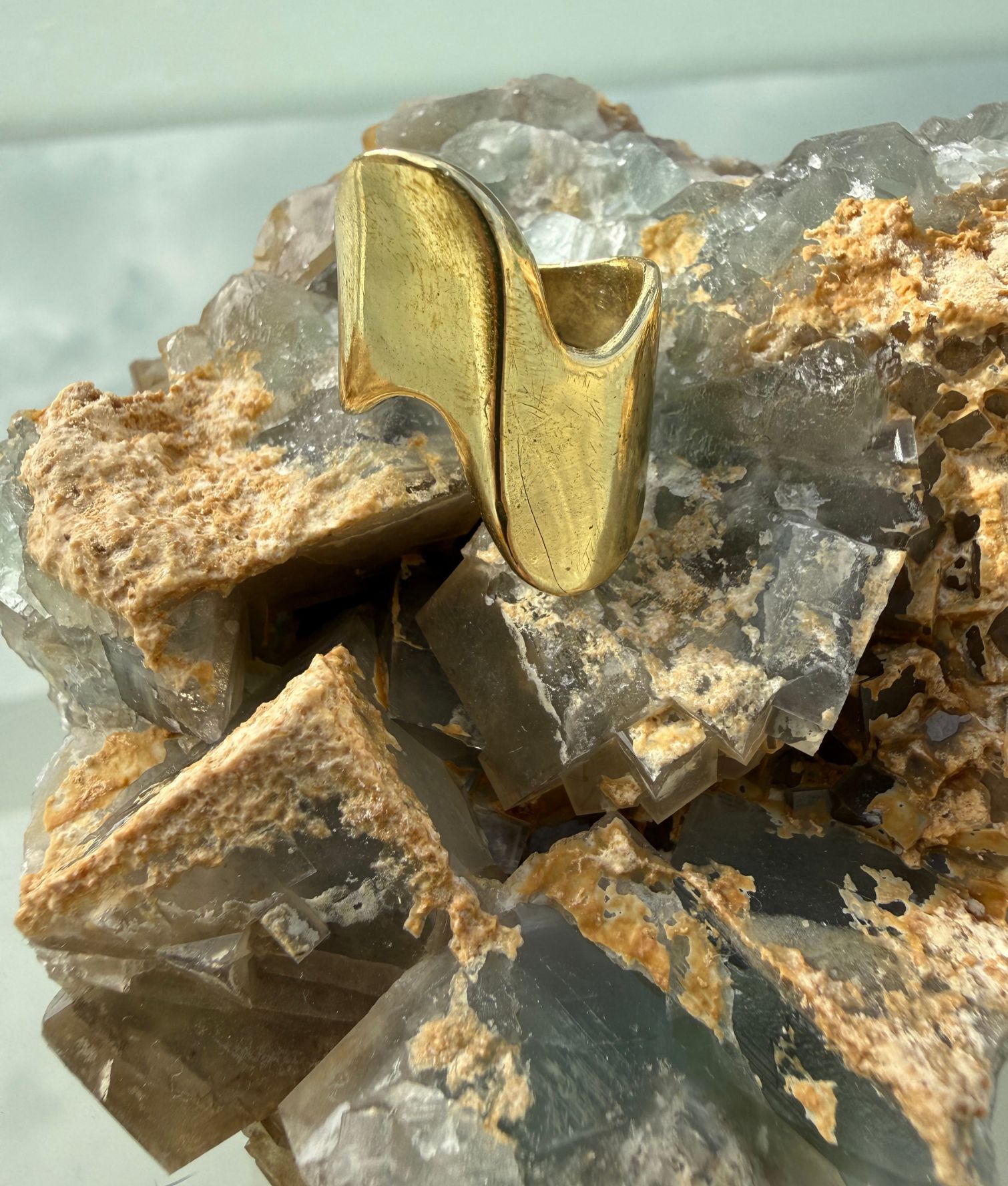 Anello Piega su fluorite azzurra